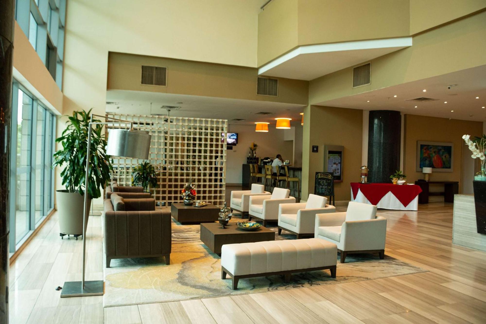 Hilton Garden Inn Barranquilla Баранкила Екстериор снимка