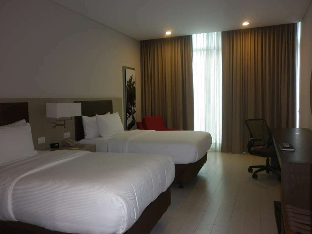 Hilton Garden Inn Barranquilla Баранкила Стая снимка