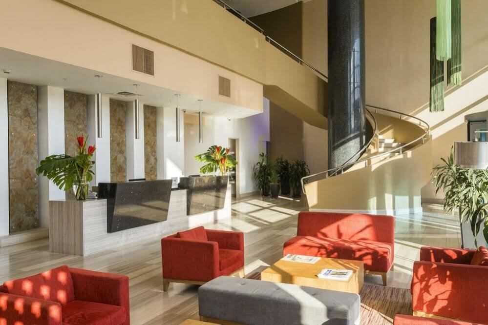 Hilton Garden Inn Barranquilla Баранкила Екстериор снимка